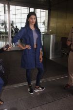Pooja Hegde snapped at airport on 4th Aug 2016